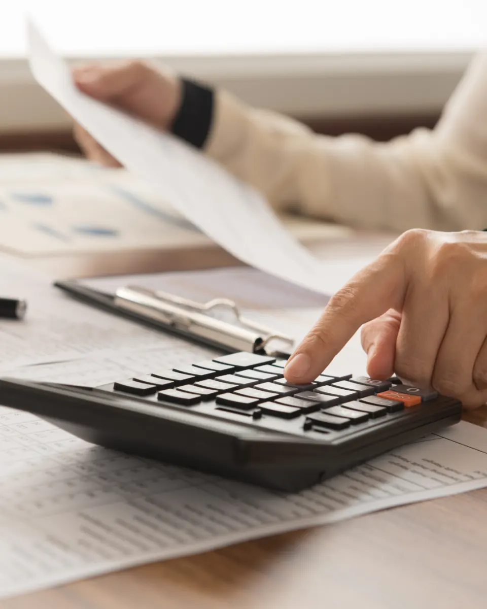 Bank accounts aggregated toward the FBAR threshold