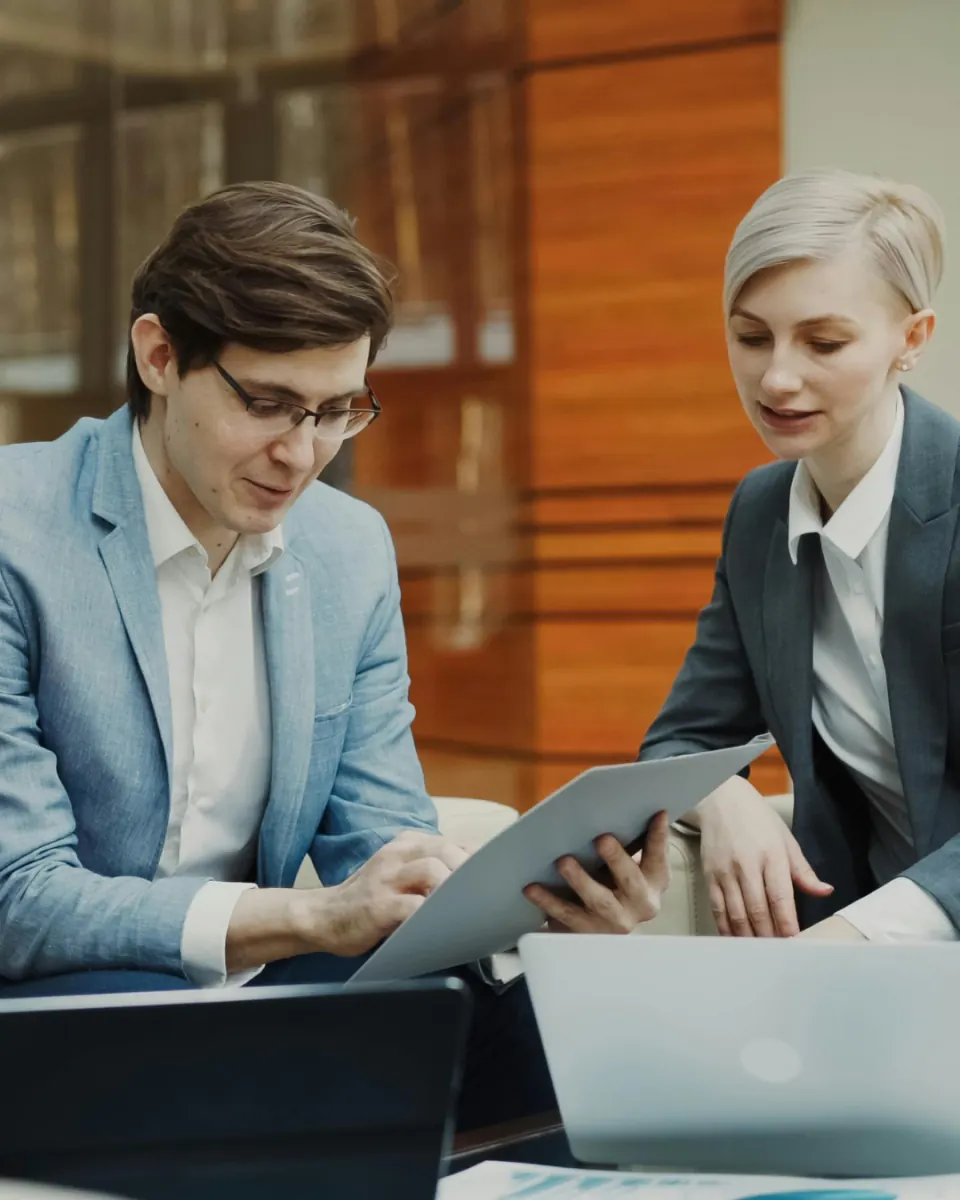 Freelancer working across two tax systems
